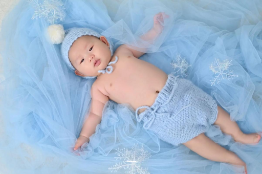 靖边三岁宝宝肚子大